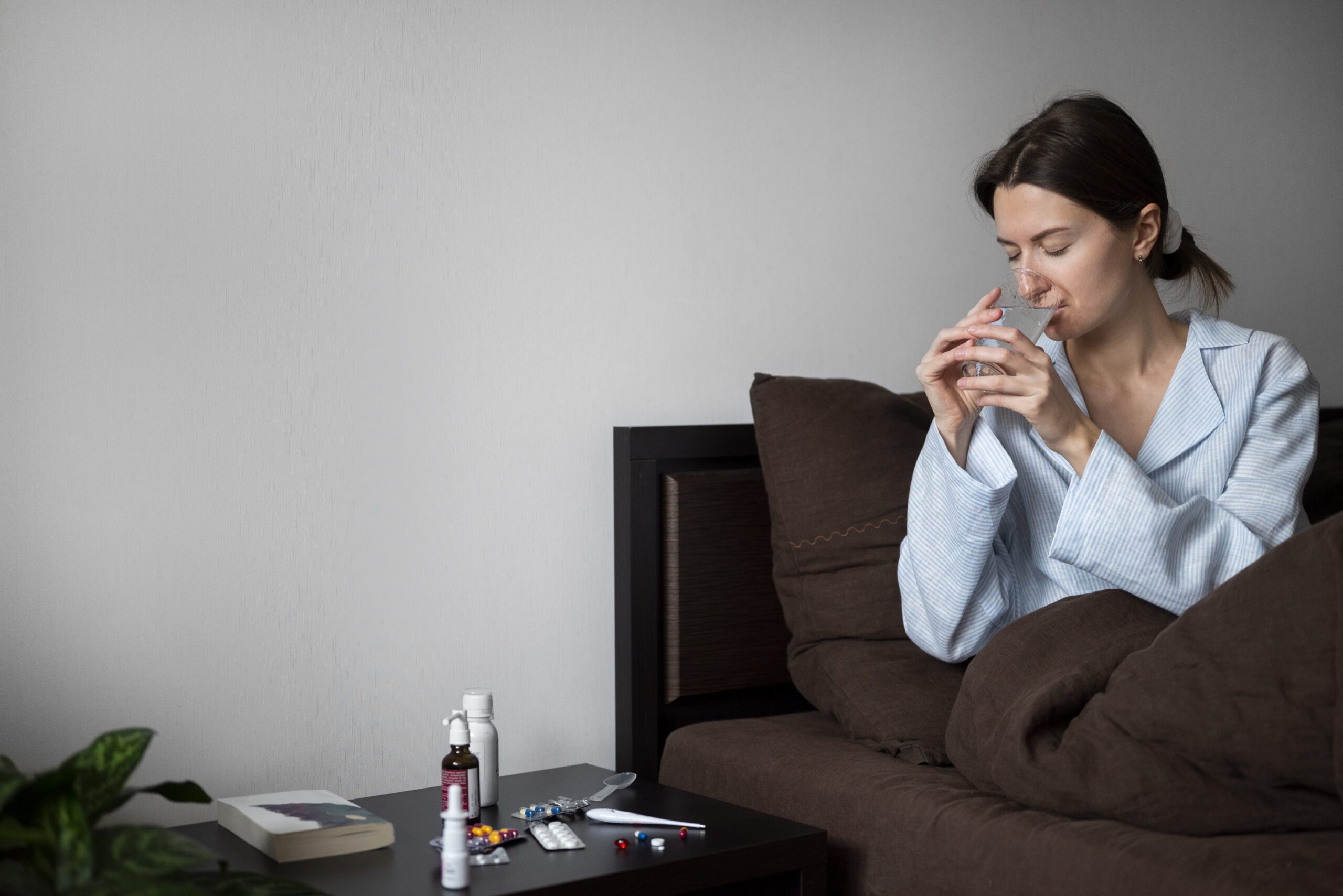 How to stay hydrated when sick at home